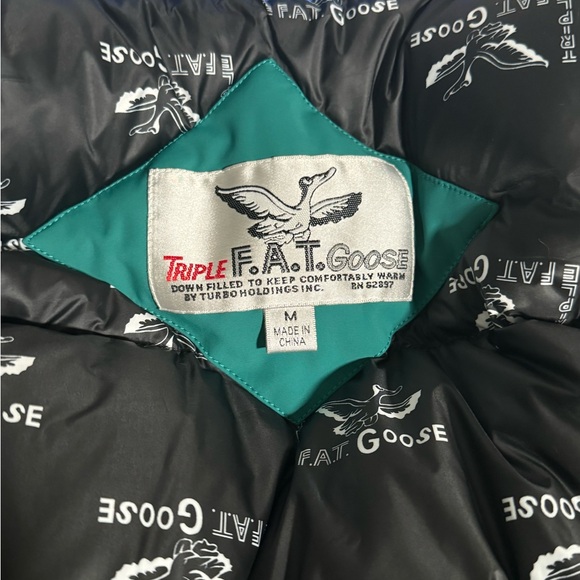 Triple Fat Goose Men’s Down Jacket “The Sheffield” - Size M. - Picture 9 of 9